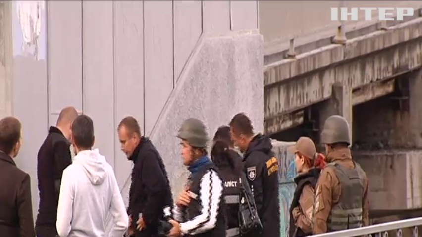 Захоплення мосту Метро: зловмисником виявився колишній військовослужбовець