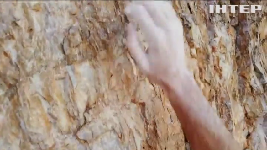 Швейцарський альпініст підкорив прямовисну скелю в Італії