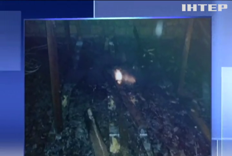 На Херсонщині зловмисники намагалися спалити будинок подружжя суддів