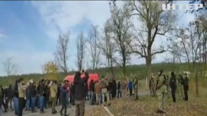 На Луганщині добровольці проривалися до Золотого