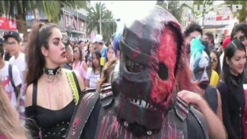 У столиці Мехіко пройшов парад зомбі