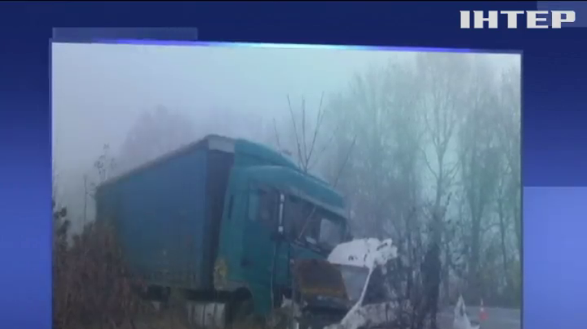 На Хмельниччині у ДТП загинула родина з дитиною