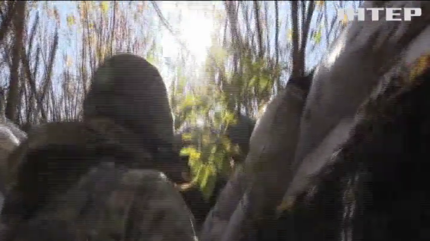 На Донбасі не вщухають ворожі обстріли