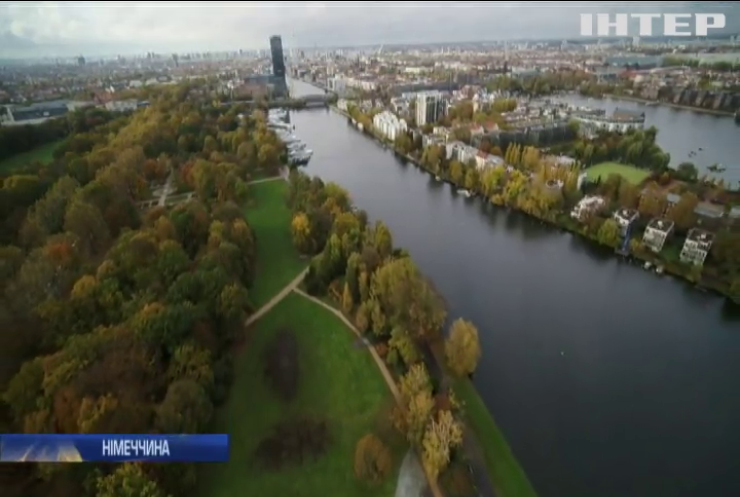 Парк у Берліні прикрасить картина на траві