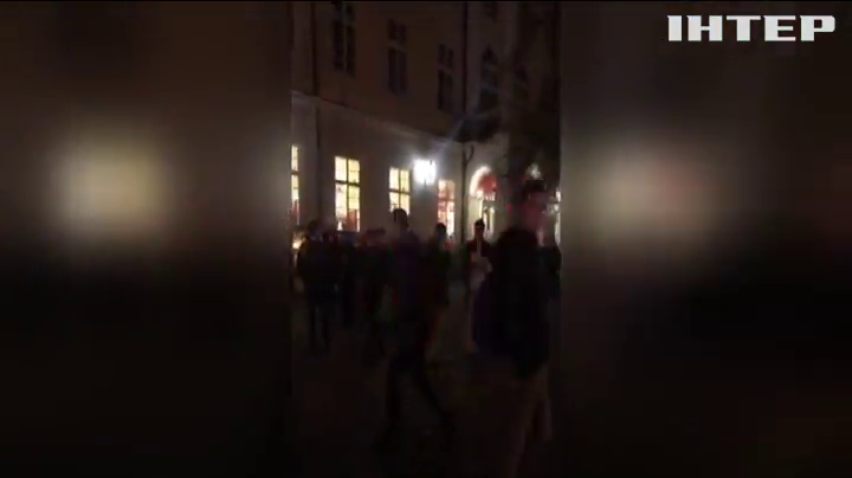 Поліція Львова зупинили бійку футбольних фанатів