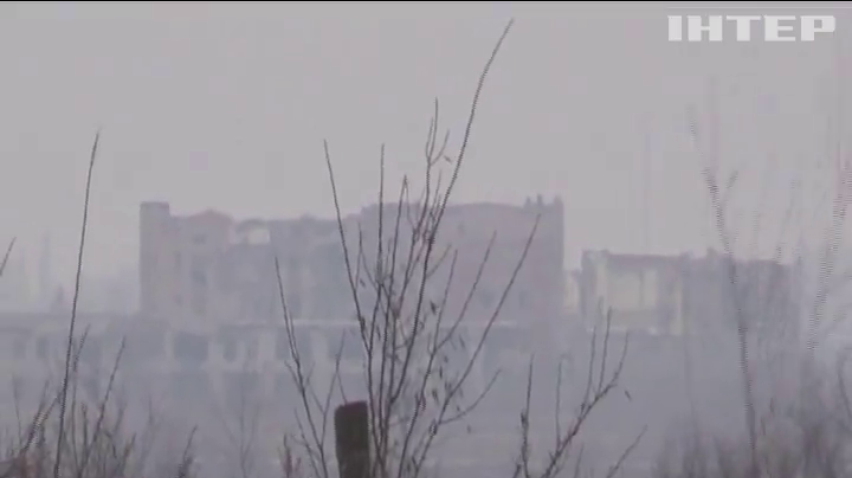 На Донбасі фіксують обстріли з боку бойовиків