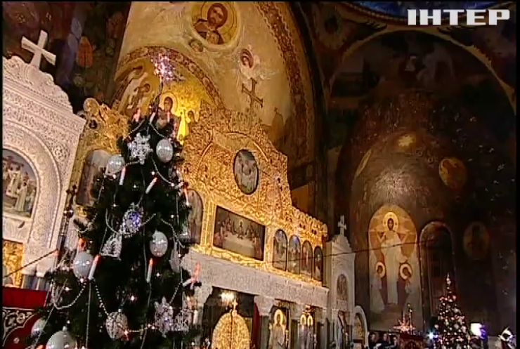 У Києво-Печерській Лаврі урочисто відзначають Різдво Христове