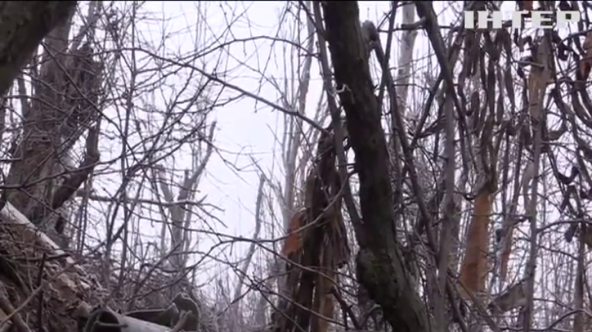 На Донбасі військові відбивають атаки диверсантів