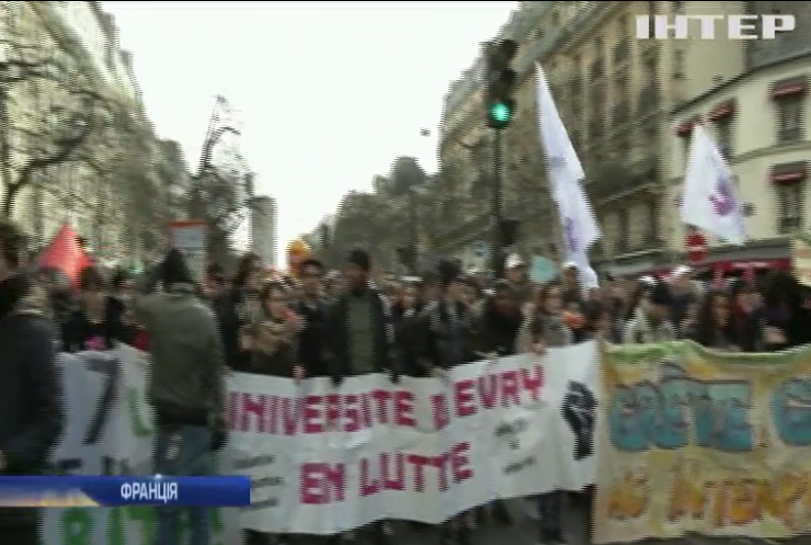 У Парижі поновились протести проти пенсійної реформи