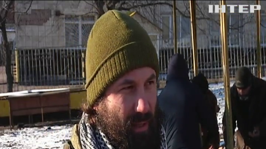 У Кропивницькому демобілізований боєць годує обідами безхатченків