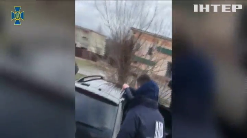 На Львівщині затримали двох поліцейських за підозрою у наркоторгівлі