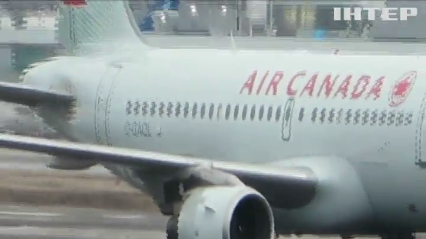 Без колеса: в аеропорту Торонто  літак здійснив екстремальну посадку 