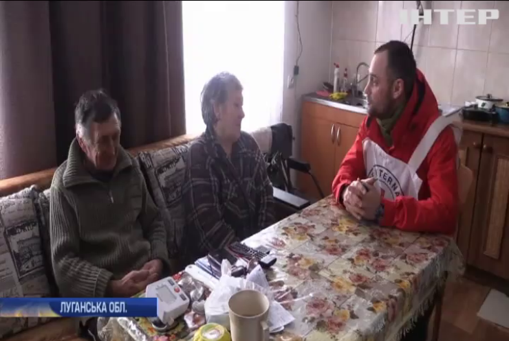 Життя поряд з передовою: на Донбасі люди повертаються до нормального життя