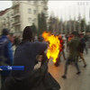 "Немає закону": біля Офісу президента чоловік намагався спалити себе