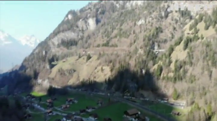 Швейцарському селу загрожує десятирічна евакуація через звалище зброї