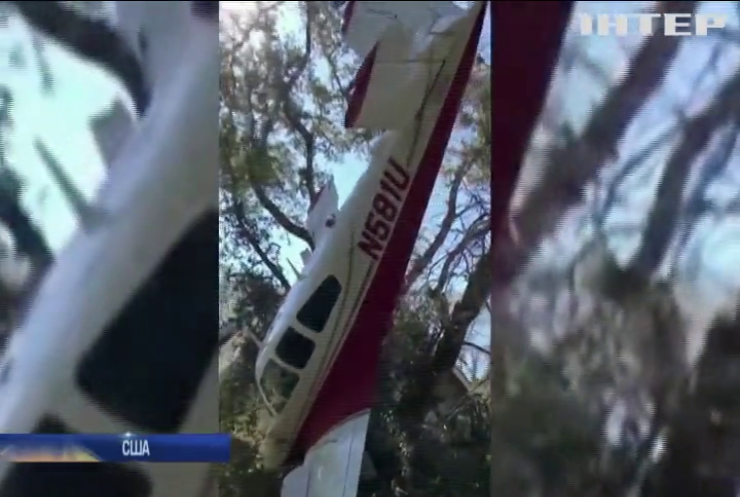 У США пасажири літака вціліли після авіатрощі