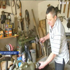 На Прикарпатті колишній водій виготовляє старовинні гармати