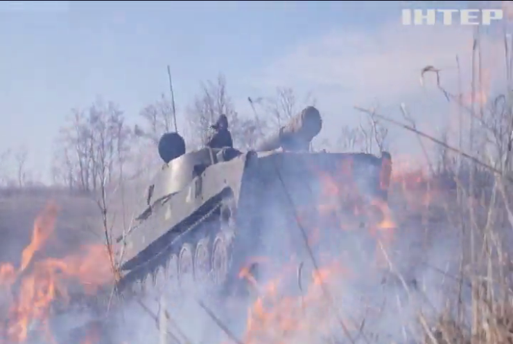 На Донбасі бойовики продовжують обстріли