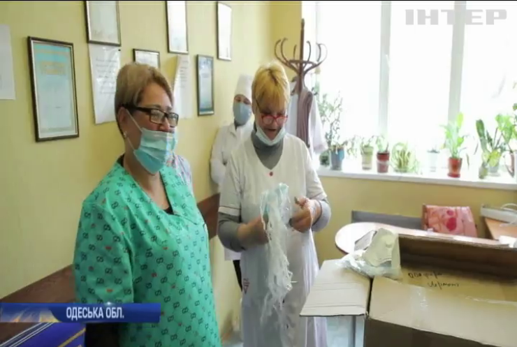 Допомога благодійників: депутати від "Опозиційної платформи - За життя" передали лікарням Одещини засоби захисту медиків