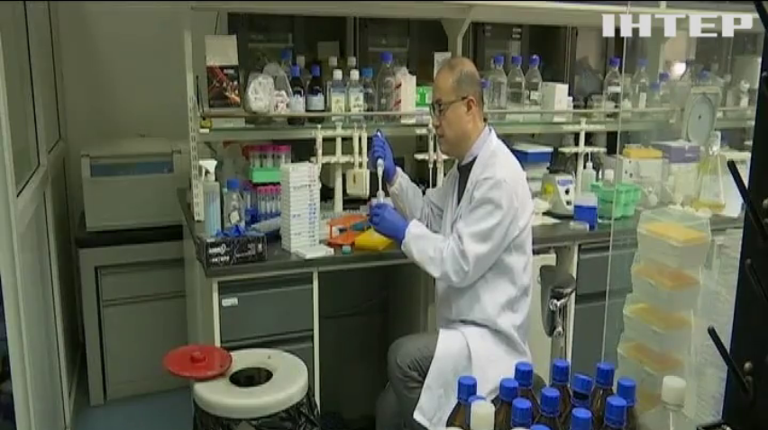 У Китаї дозволили випробування на людях вакцини від коронавірусу