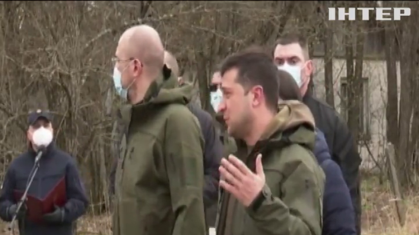 Володимир Зеленський відвідав Зону відчуження та вручив нагороди ліквідаторам