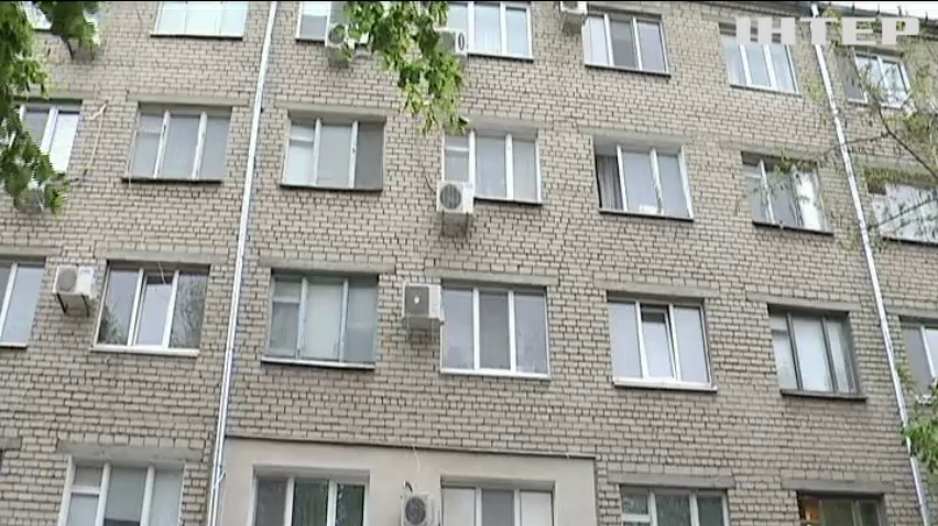 У Запоріжжі медсестра заразила коронавірусом жителів гуртожитку