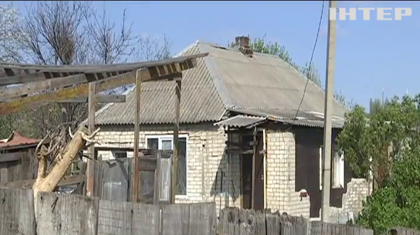 У Харкові оголена жінка гуляла із головою доньки у пакеті