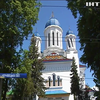 Бої за церкву: натовп у балаклавах жорстоко побив парафіян УПЦ на Буковині