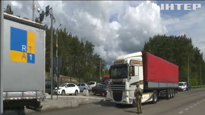 На кордоні України з Польщею утворились масштабні черги