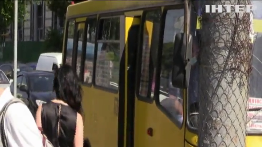 Як не дотримуються карантину в місті-антилідері: інспекція транспорту у Києві