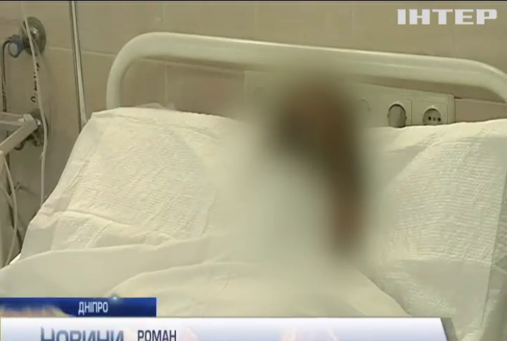 До Дніпровської лікарні авіацією доправили поранених бійців 
