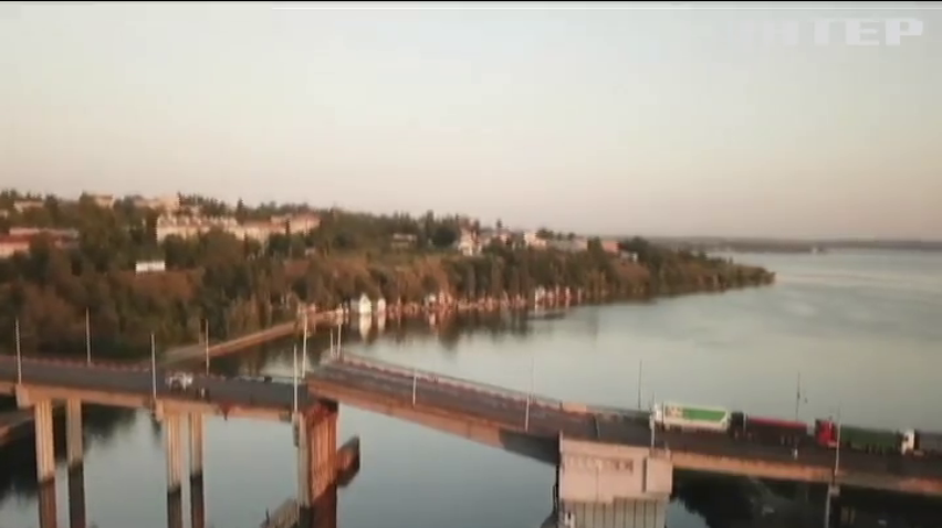 У Миколаєві сам собою розвівся міст