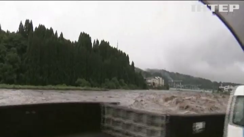 Негода у Японії забрала життя 57 людей