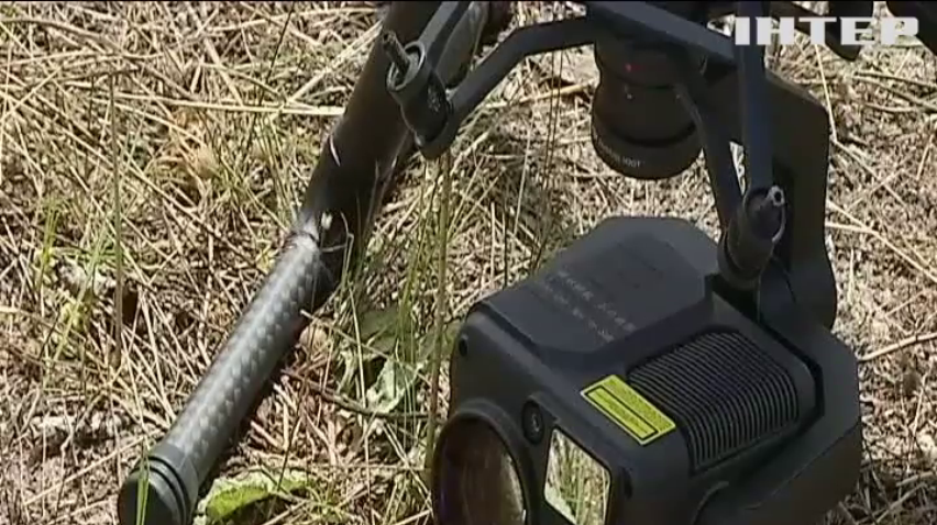 Шукачі мін: на Черкащині тестують квадрокоптери-сапери
