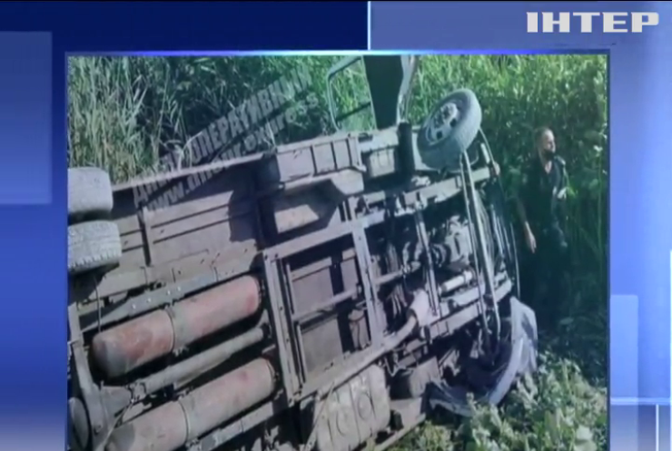 На Дніпропетровщині сталася масштабна аварія з рейсовим автобусом