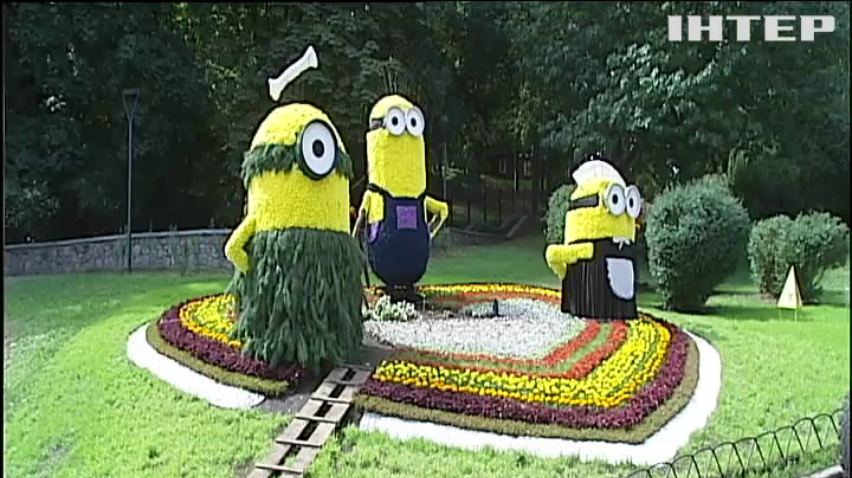 На Співочому полі в Києві відкрилася виставка квітів "Мультиленд"