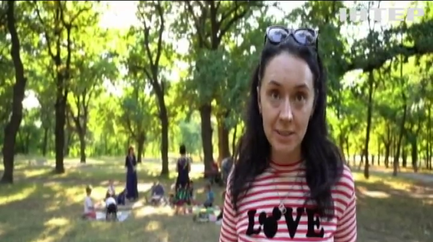 На Луганщині волонтери влаштували арт-терапію для дітей із Донбасу