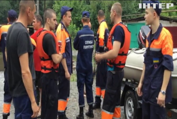 Негода в Україні знеструмила сотні населених пунктів
