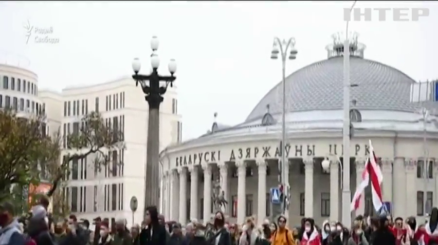 У Мінську мітинг опозиції розігнали гранатами