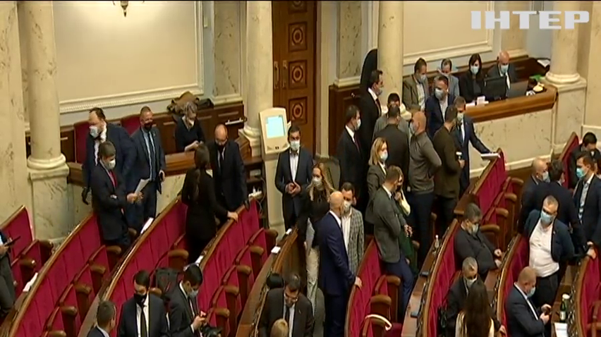 Верховна Рада відтермінувала скандальний закон про касові апарати