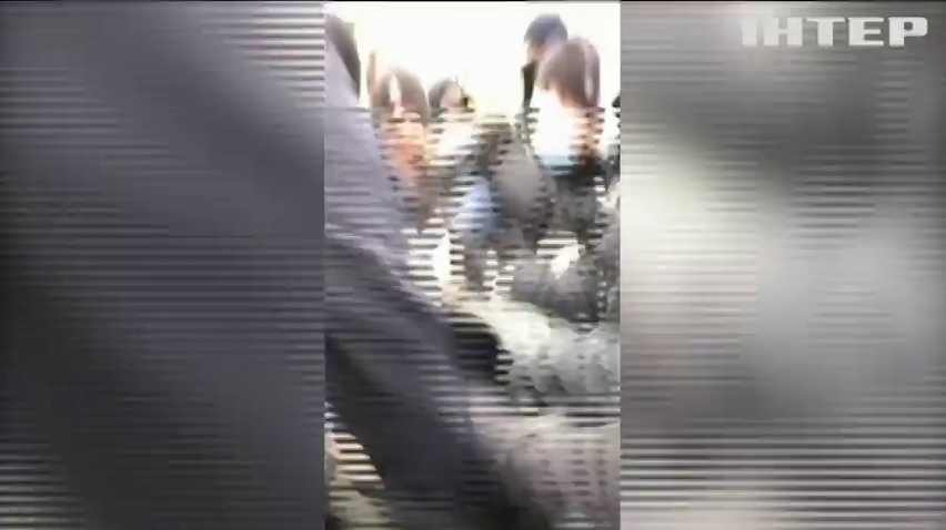  В урядовому кварталі "євробляхери" побилися з поліцією