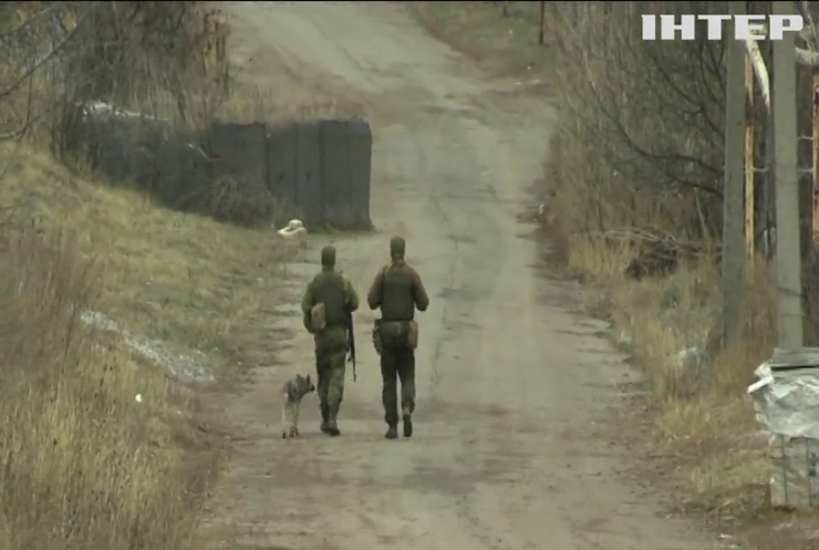 На Донбасі продовжуються ворожі провокації