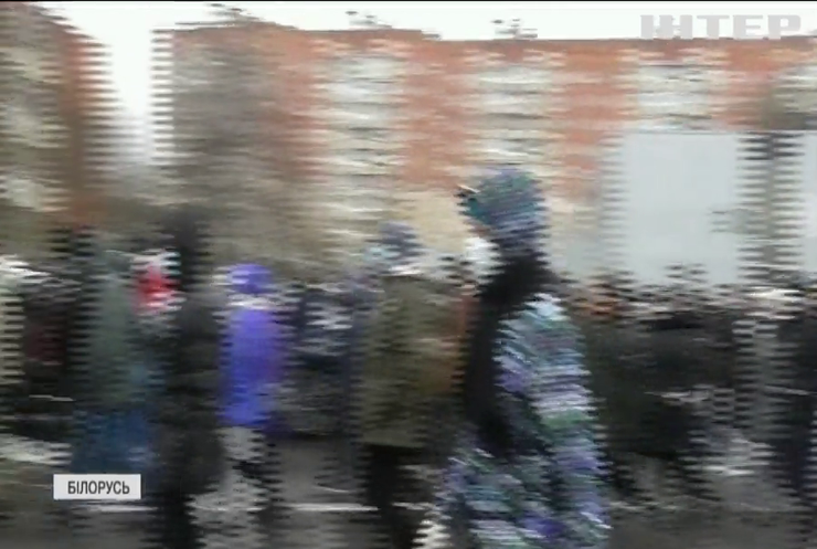 У Білорусі під час протестів затримали триста людей