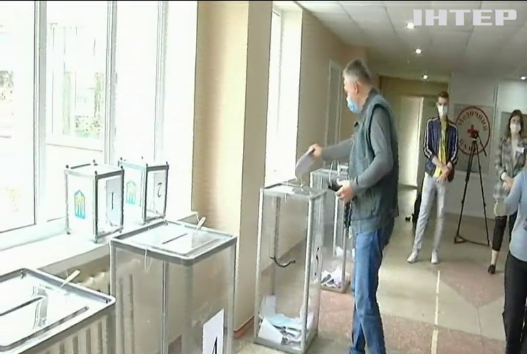 Вибори в Україні: поліція відкрила 11 кримінальних впроваджень 
