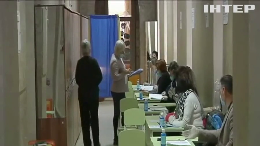 У містах України пройшов другий тур виборів мерів