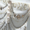 В Японії почали продавати маски з перлами й діамантами