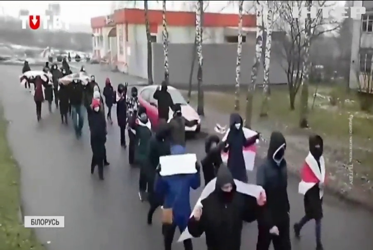 "Сусідський марш" у Мінську завершився масовими затриманнями