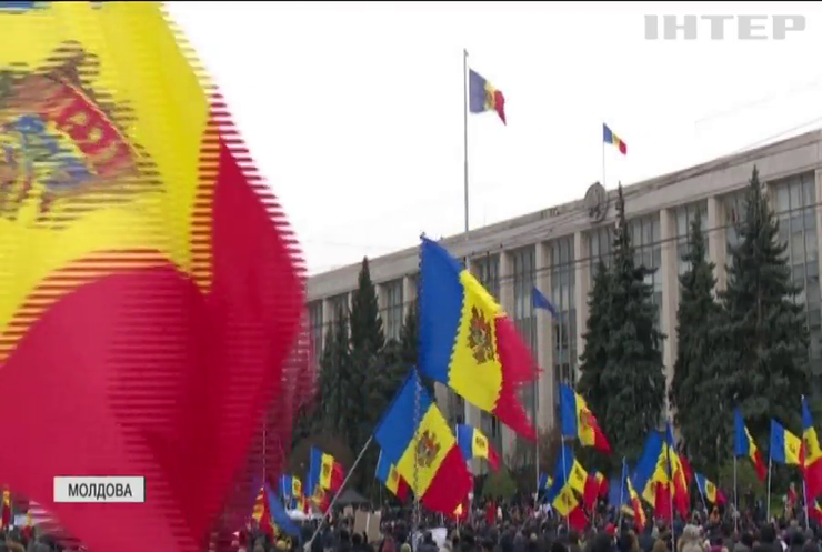 У Молдові прихильники Санду зібрались на мітингу