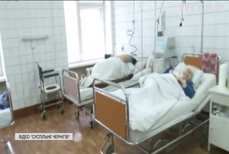 У лікарнях Чернігова збільшують кількість місць для ковідних хворих