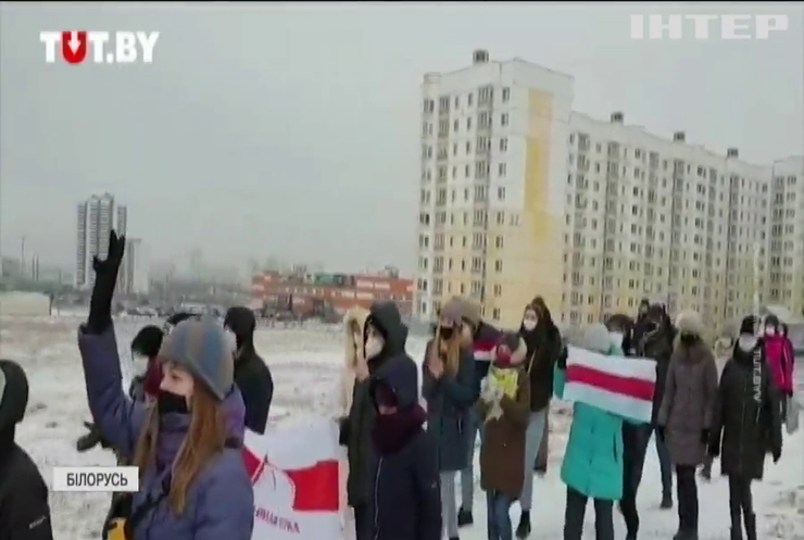 Протести проти Лукашенка завершилися масовими арештами